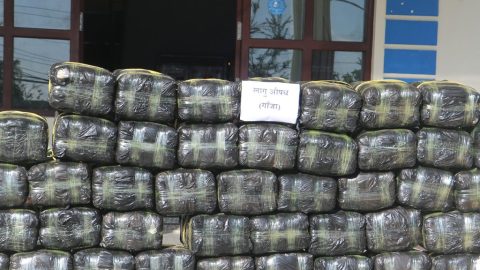 ६ सय ४७ केजी गाँजासहित २ जना पक्राउ