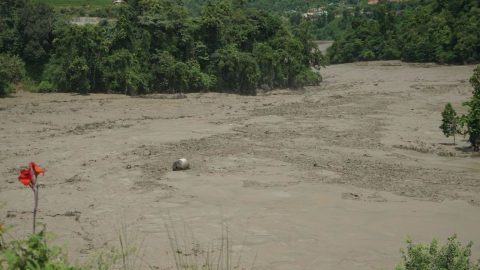 हिमपहिरो फुटेर भोटेकोशीमा बाढी आएको हुन सक्ने अनुमान